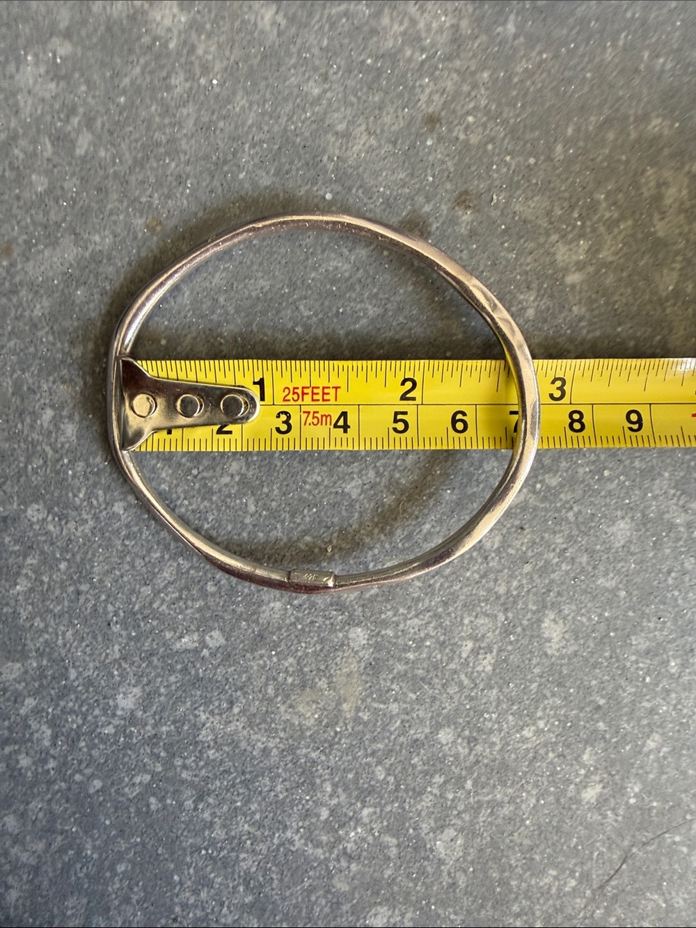 Ippolita hammered silver bangle bracelet with diamonds - Picture 5 of 5
